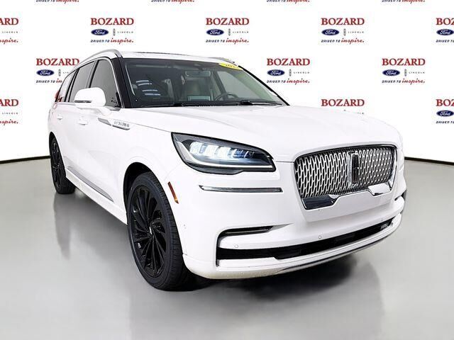 2022 Lincoln Aviator Reserve — photo 1 of 22