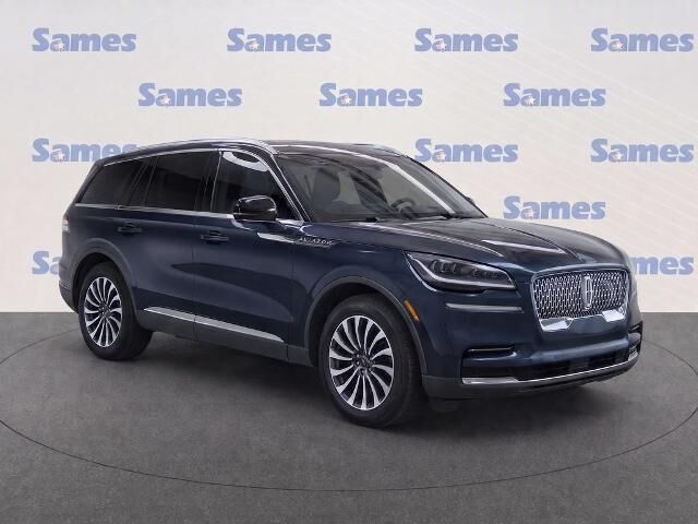 2023 Lincoln Aviator Reserve — photo 1 of 26