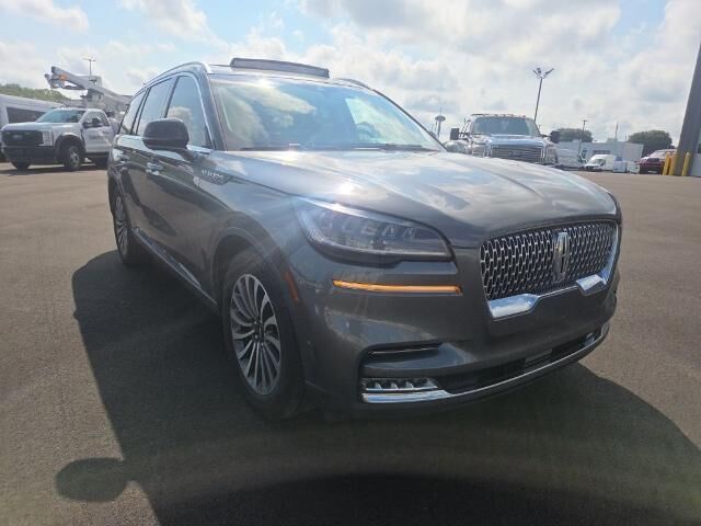 2021 Lincoln Aviator Reserve — photo 1 of 13