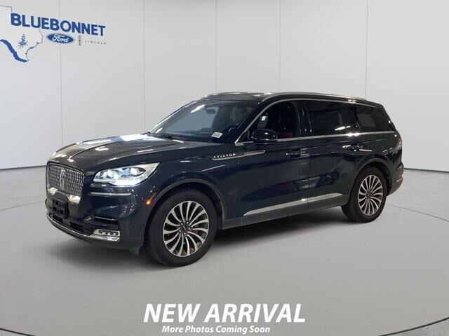 2022 Lincoln Aviator Reserve — photo 1 of 13