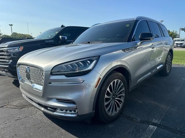 2020 Lincoln Aviator Reserve — photo 1 of 11