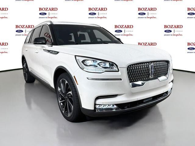 2023 Lincoln Aviator Reserve — photo 1 of 26