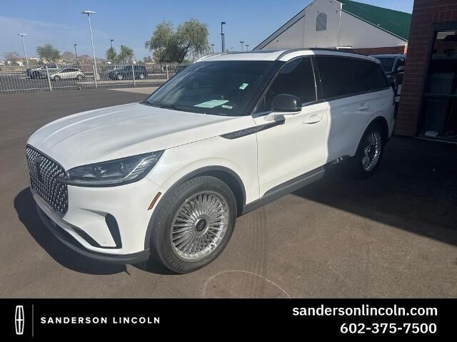 2025 Lincoln Aviator Reserve — photo 1 of 40