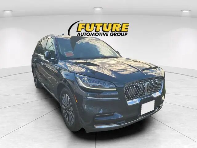 2023 Lincoln Aviator Reserve — photo 1 of 13