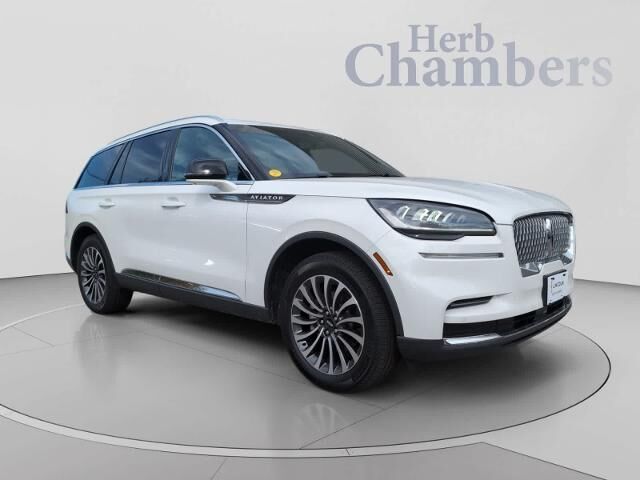 2023 Lincoln Aviator Reserve — photo 1 of 13