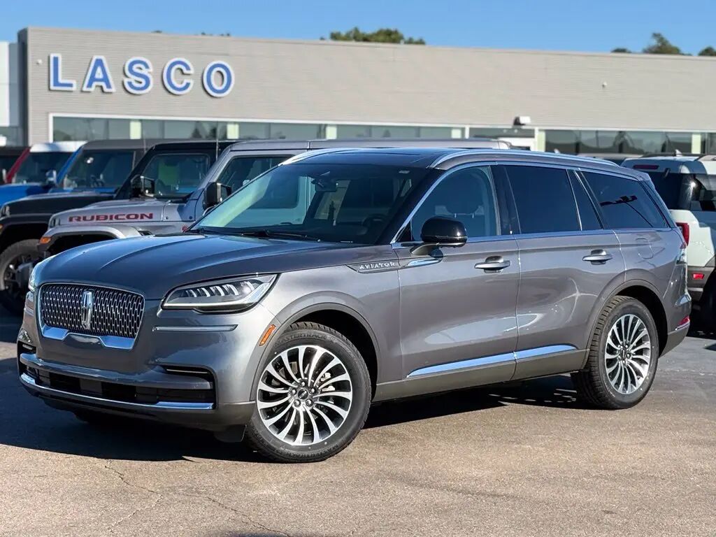 2024 Lincoln Aviator Reserve — photo 1 of 13
