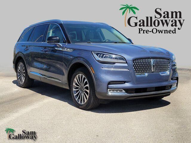 2021 Lincoln Aviator Reserve — photo 1 of 13