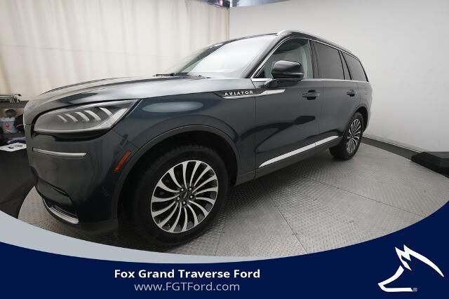 2023 Lincoln Aviator Reserve — photo 1 of 39