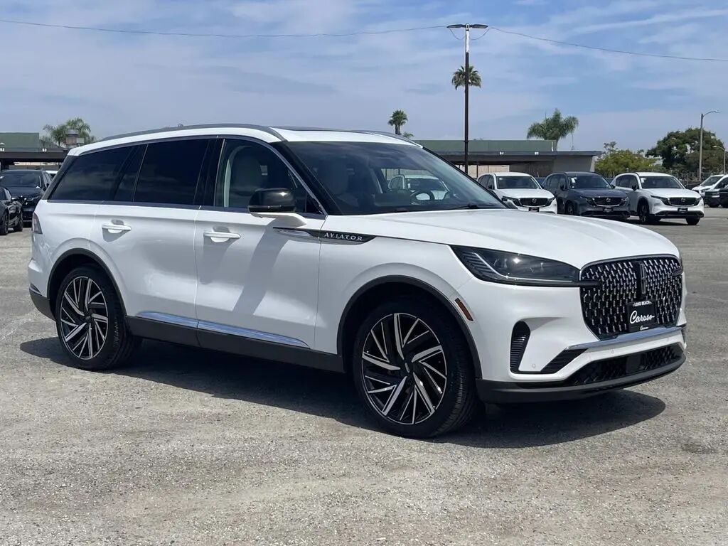 2025 Lincoln Aviator Reserve — photo 1 of 29