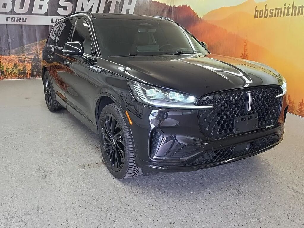 2025 Lincoln Aviator Reserve — photo 1 of 13