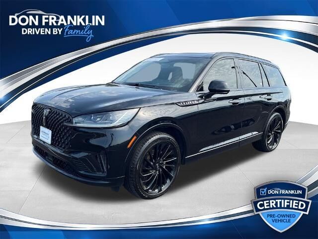 2025 Lincoln Aviator Reserve — photo 1 of 26