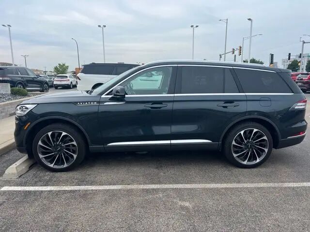 2021 Lincoln Aviator Reserve — photo 1 of 3