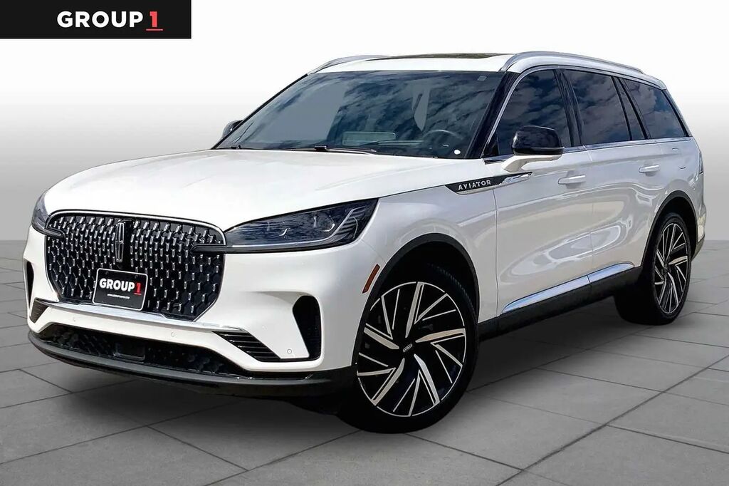 2025 Lincoln Aviator Reserve — photo 1 of 1
