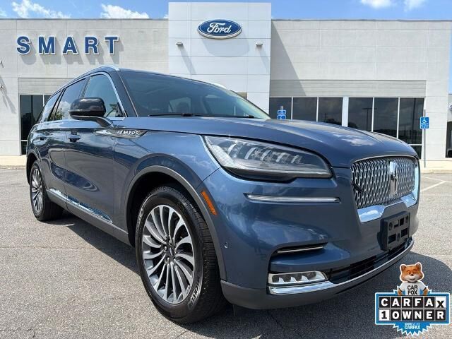 2020 Lincoln Aviator Reserve — photo 1 of 12