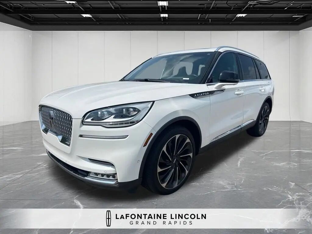 2020 Lincoln Aviator Reserve — photo 1 of 51