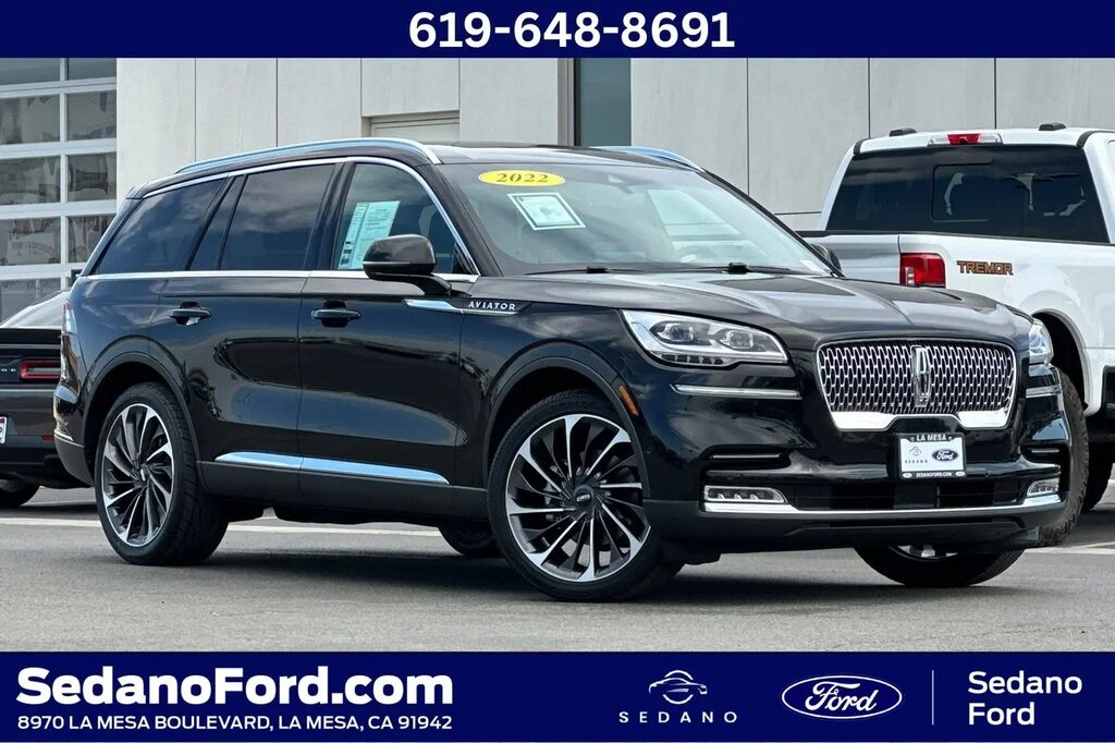 2022 Lincoln Aviator Reserve — photo 1 of 13