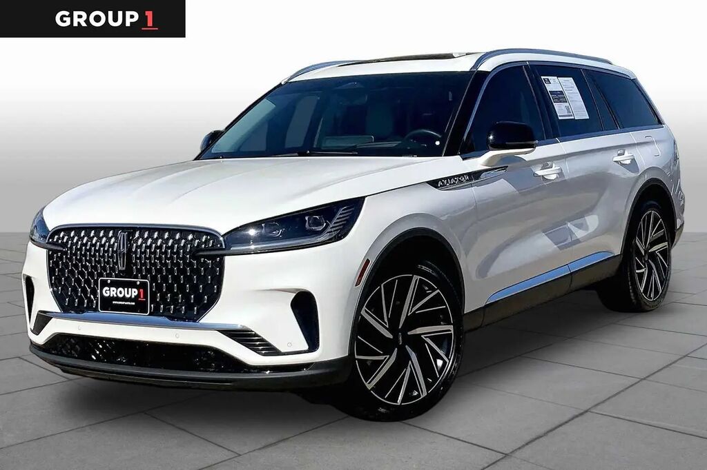 2025 Lincoln Aviator Reserve — photo 1 of 14