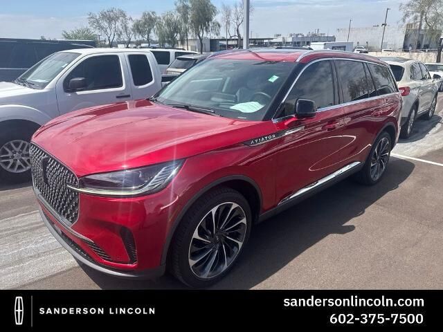 2025 Lincoln Aviator Reserve — photo 1 of 52