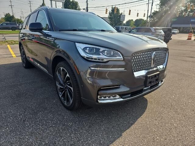 2020 Lincoln Aviator Reserve — photo 1 of 39