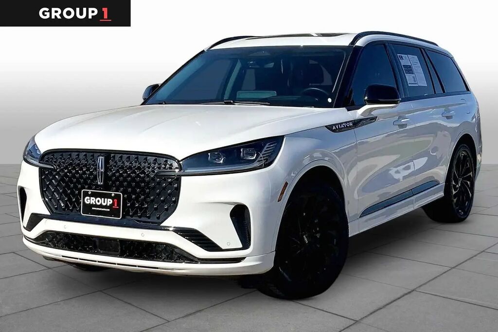 2025 Lincoln Aviator Reserve — photo 1 of 13
