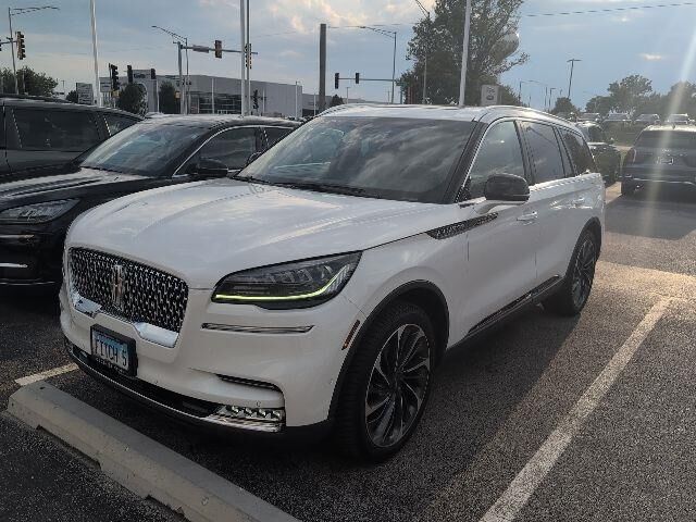 2020 Lincoln Aviator Reserve — photo 1 of 4