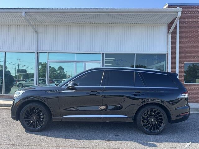 2021 Lincoln Aviator Reserve — photo 1 of 26