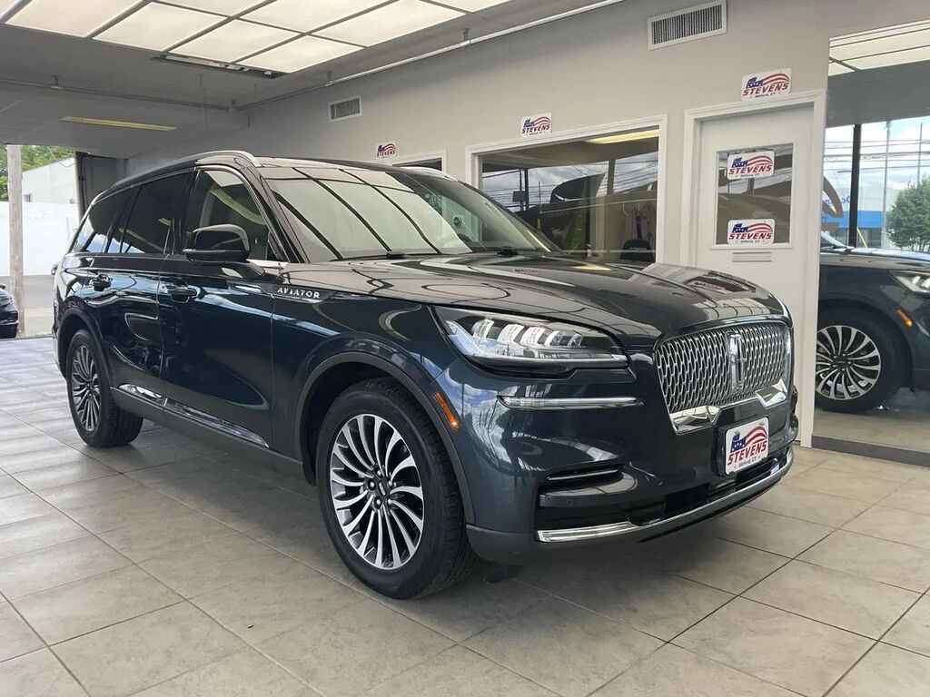2022 Lincoln Aviator Reserve — photo 1 of 13
