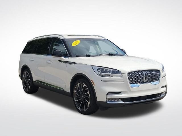 2022 Lincoln Aviator Reserve — photo 1 of 36