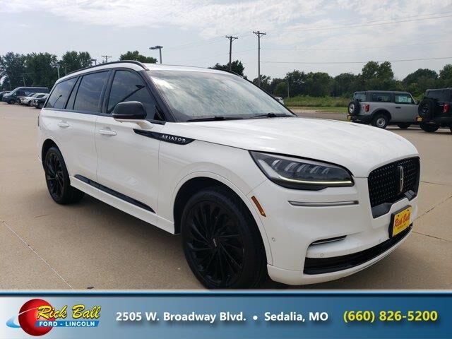 2023 Lincoln Aviator Reserve — photo 1 of 26