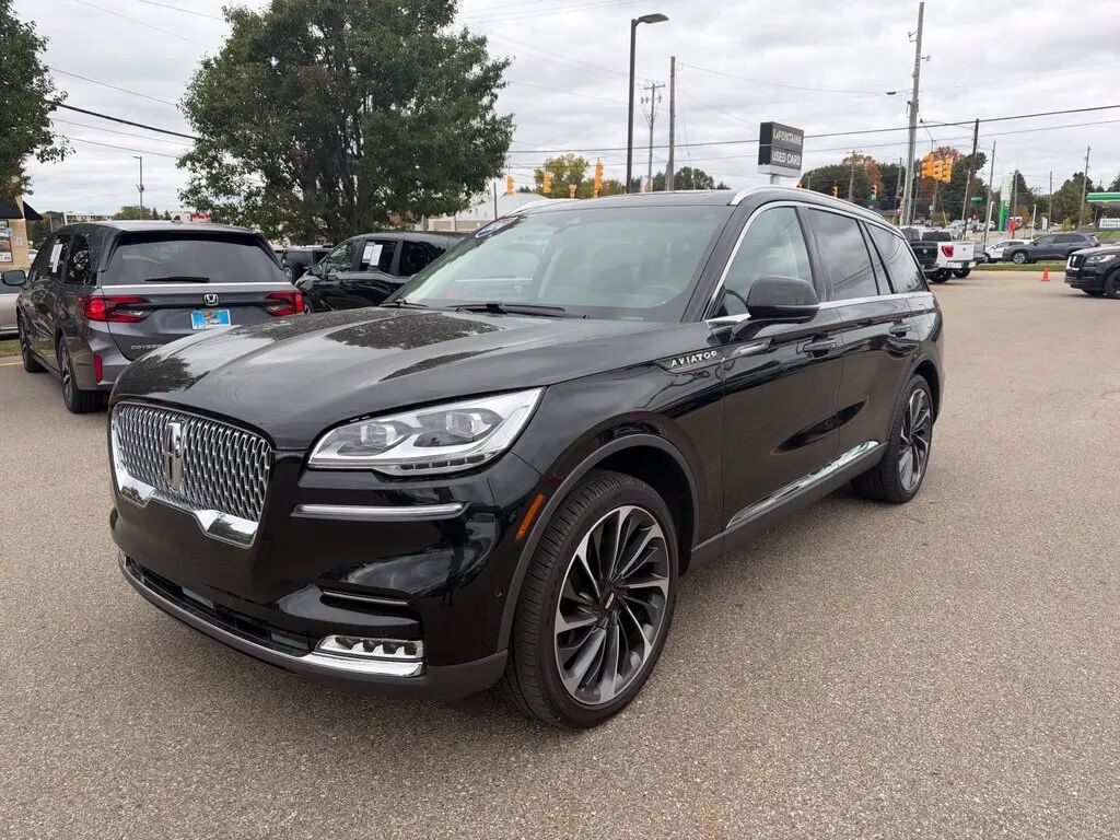 2024 Lincoln Aviator Reserve — photo 1 of 13