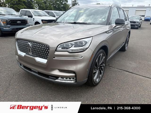 2020 Lincoln Aviator Reserve — photo 1 of 37