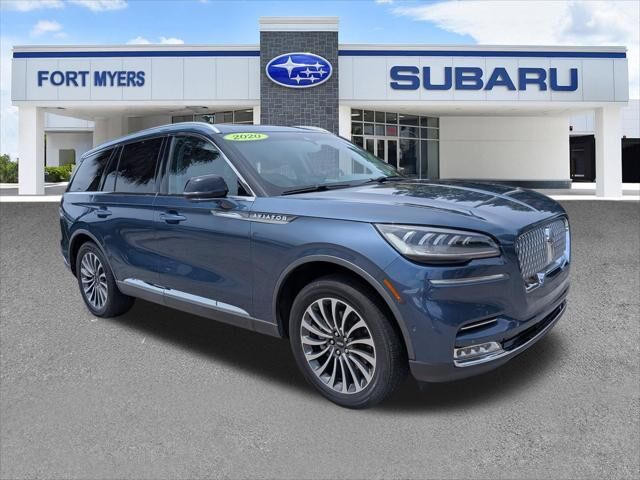 2020 Lincoln Aviator Reserve — photo 1 of 13