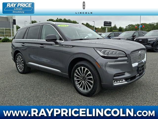 2021 Lincoln Aviator Reserve — photo 1 of 13