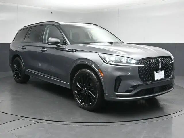 2025 Lincoln Aviator Reserve — photo 1 of 13