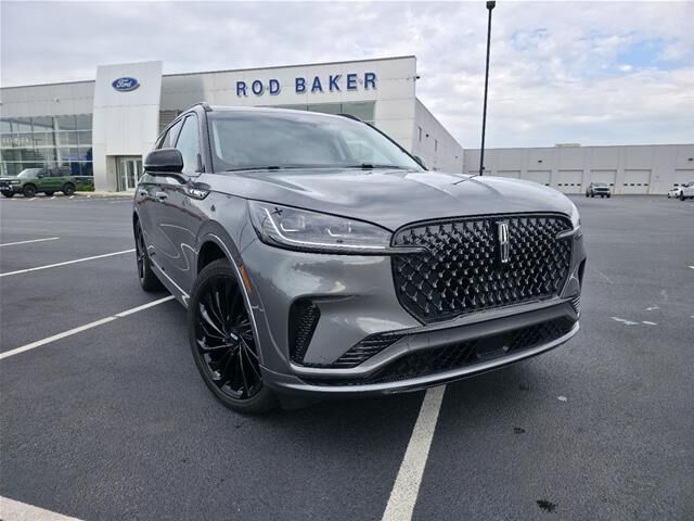 2025 Lincoln Aviator Reserve — photo 1 of 27