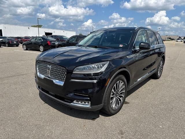 2020 Lincoln Aviator Reserve — photo 1 of 26