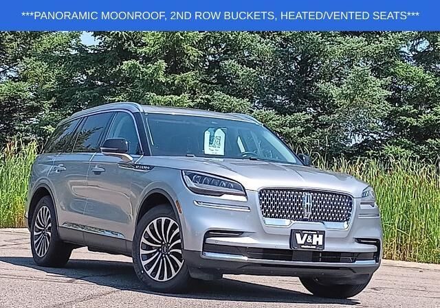 2023 Lincoln Aviator Reserve — photo 1 of 13