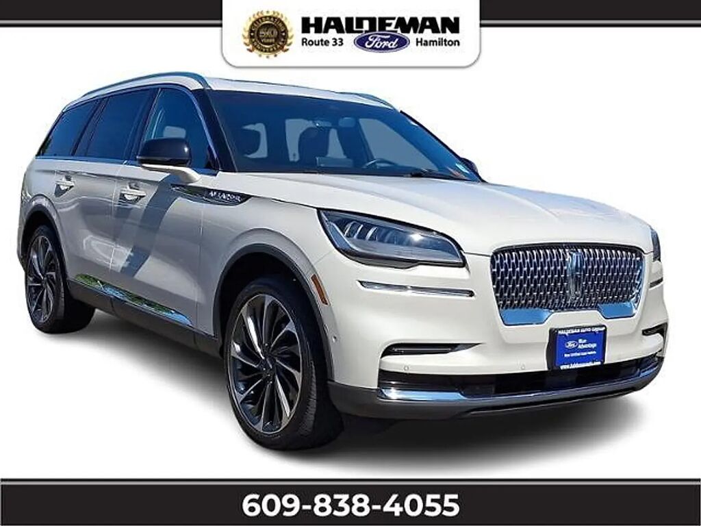 2023 Lincoln Aviator Reserve — photo 1 of 13