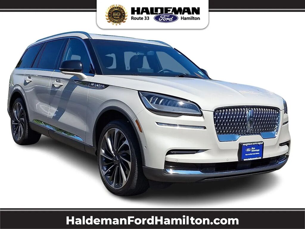 2023 Lincoln Aviator Reserve — photo 1 of 13