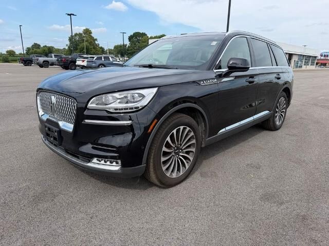 2023 Lincoln Aviator Reserve — photo 1 of 26