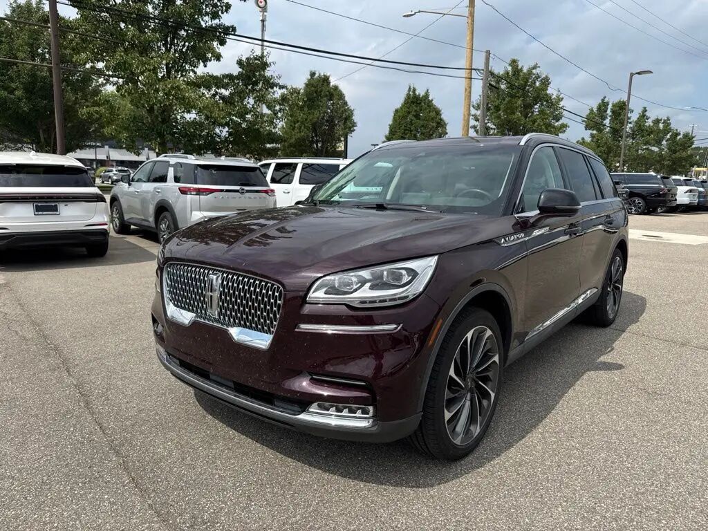 2024 Lincoln Aviator Reserve — photo 1 of 13