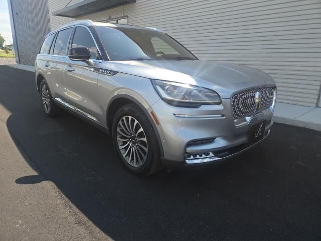 2021 Lincoln Aviator Reserve — photo 1 of 26