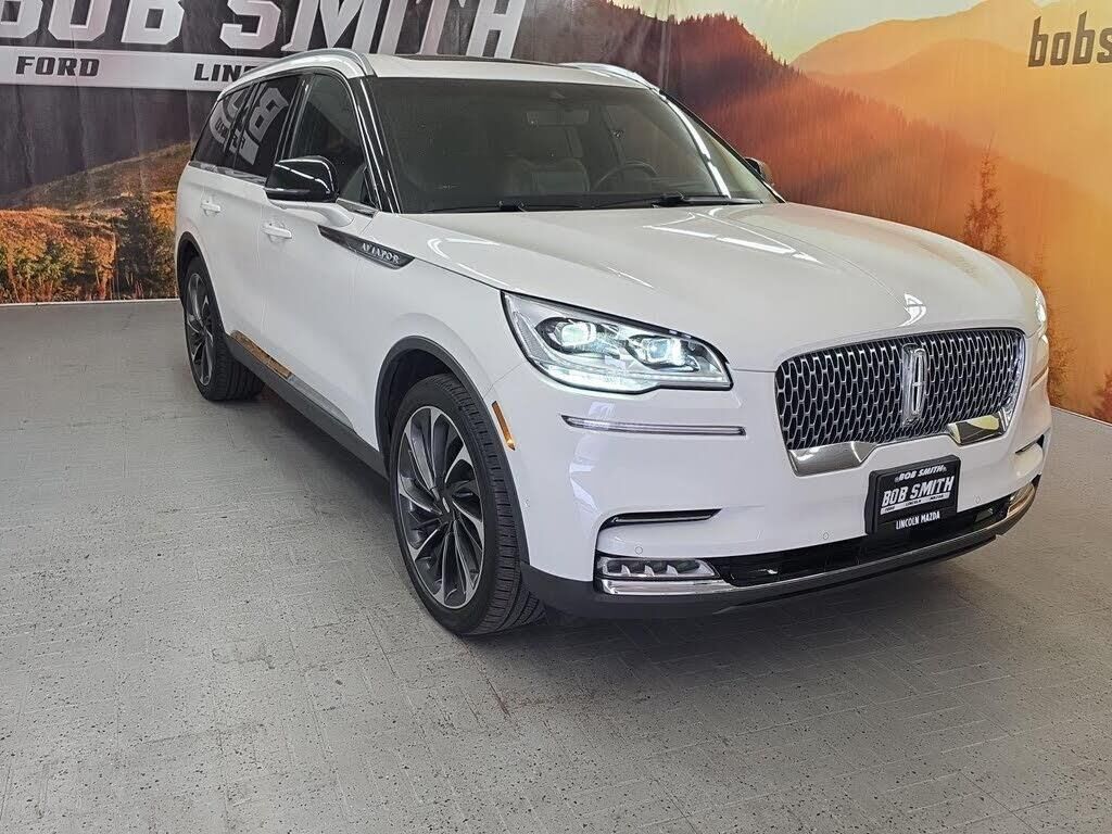 2021 Lincoln Aviator Reserve — photo 1 of 14