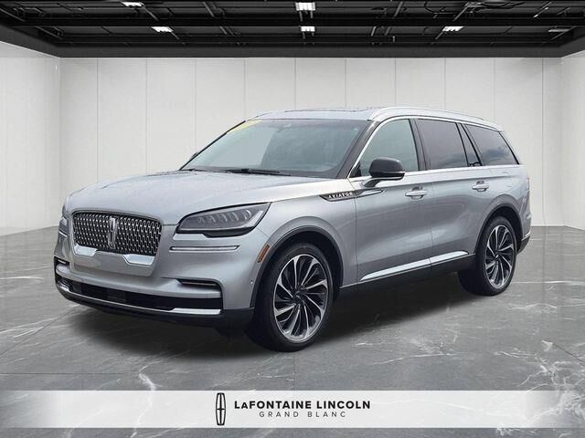2022 Lincoln Aviator Reserve — photo 1 of 38