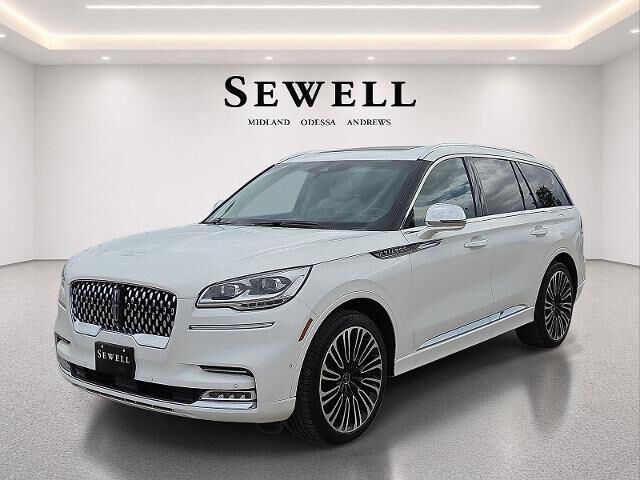 2020 Lincoln Aviator Black Label — photo 1 of 26