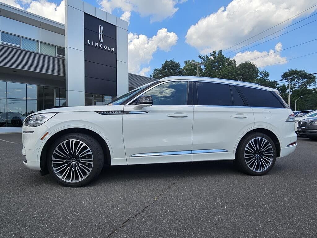 2023 Lincoln Aviator Black Label — photo 1 of 1