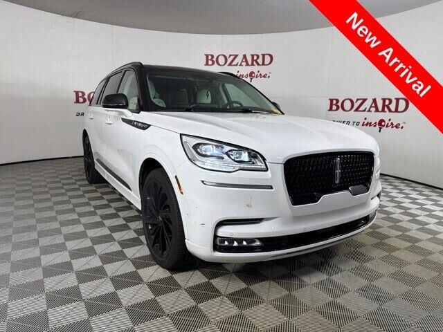 2024 Lincoln Aviator Black Label — photo 1 of 13
