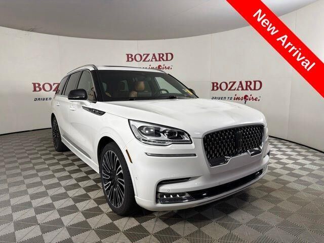 2024 Lincoln Aviator Black Label — photo 1 of 26