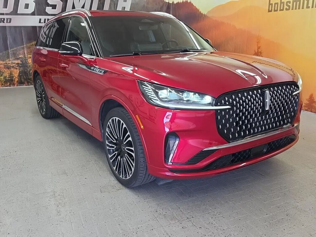 2025 Lincoln Aviator Black Label — photo 1 of 13