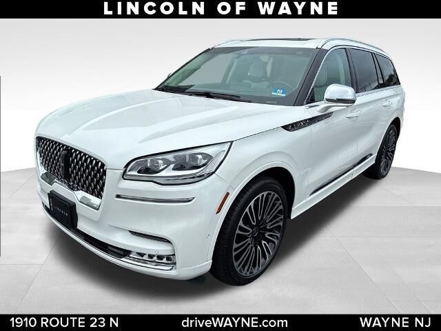 2021 Lincoln Aviator Black Label — photo 1 of 13